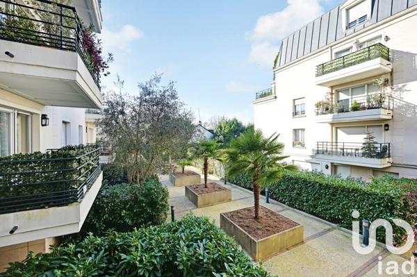 Appartement 5 pièces de 109 m² à Saint-Cloud (92210)