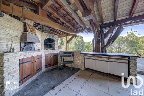 Maison traditionnelle 8 pièces de 251 m² à Hayange (57700)