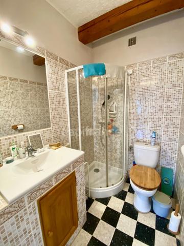 À vendre – Propriété avec vue panoramique et dépendance en pierre, à 5 min d’Uzès