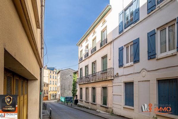 Hyper Centre TARARE Immeuble 5 logements + local d'activité