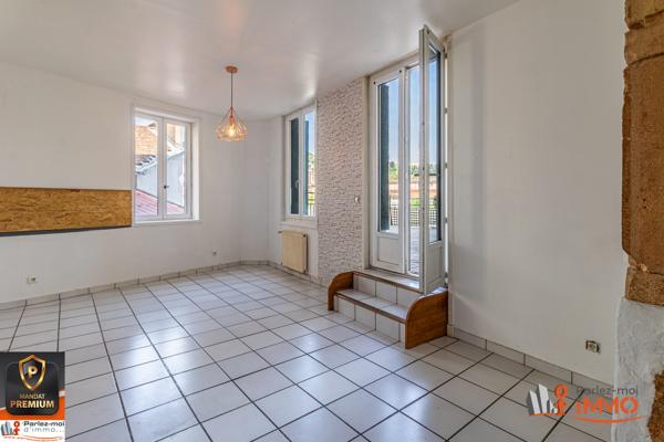 Hyper Centre TARARE Immeuble 5 logements + local d'activité