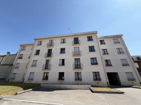 TYPE 1 situé à 200 mètres de la Place Luton