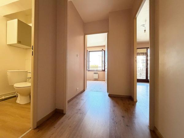 TYPE 1 situé à 200 mètres de la Place Luton