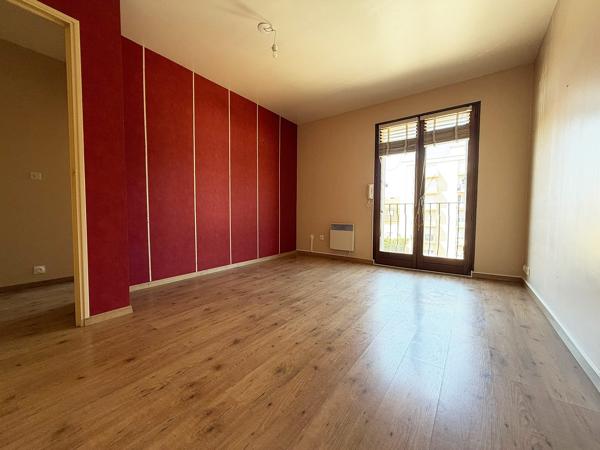TYPE 1 situé à 200 mètres de la Place Luton