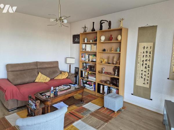 CENTRE VILLE DE NANTES PROCHA TRAMWAY ET LOIRE 