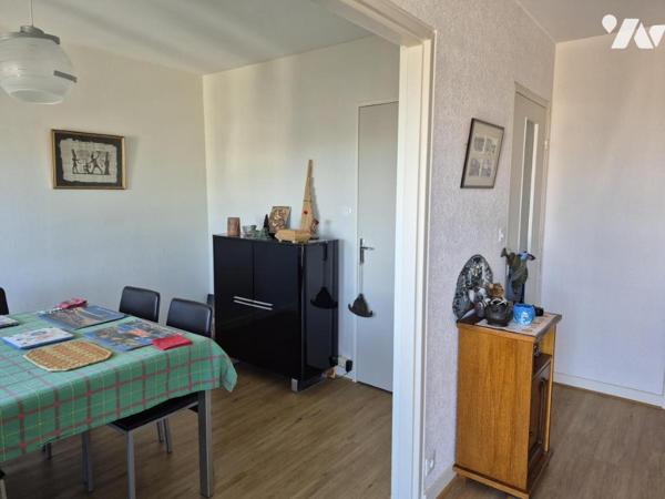 CENTRE VILLE DE NANTES PROCHA TRAMWAY ET LOIRE 