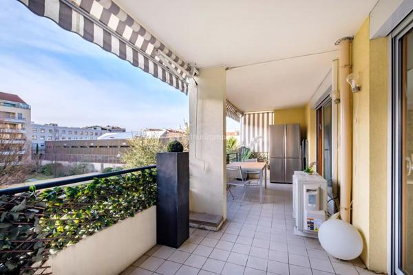 Vente Appartement 6 pièces 135 m2 à Villeurbanne