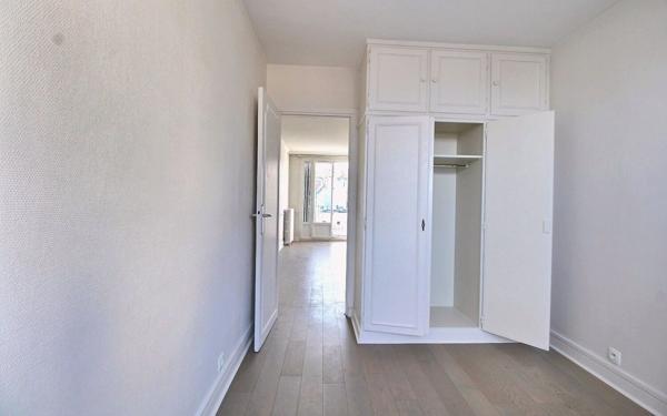 Appartement à vendre    4 pièces • 68,99 m2 Ivry-sur-Seine