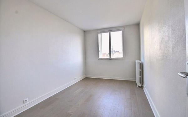 Appartement à vendre    4 pièces • 68,99 m2 Ivry-sur-Seine