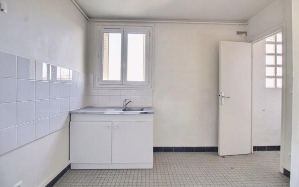 Appartement à vendre    4 pièces • 68,99 m2 Ivry-sur-Seine