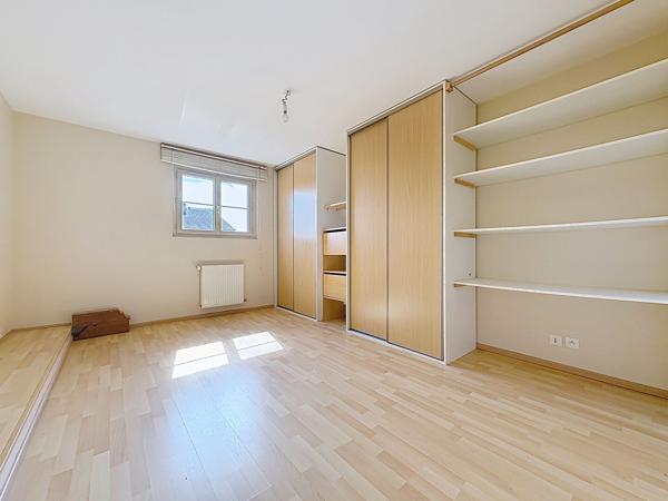 Appartement Etrechy centre - 2 pièces 47.83 m2 - dernier étage - lumineux - cave