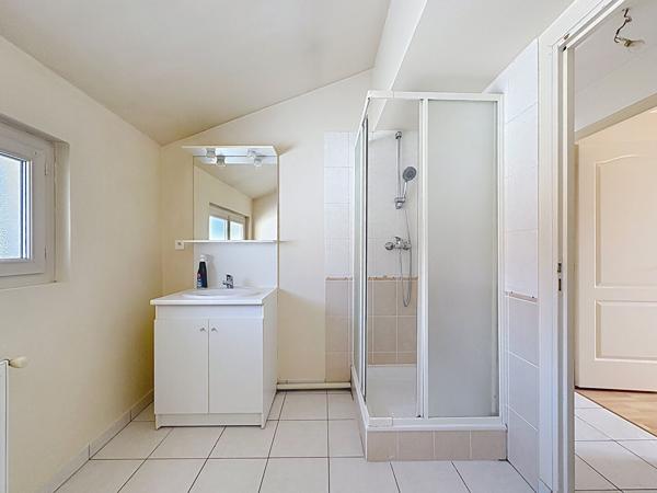 Appartement Etrechy centre - 2 pièces 47.83 m2 - dernier étage - lumineux - cave