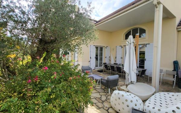 Maison à vendre    5 pièces •  Mennecy