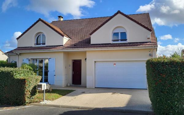 Maison à vendre    5 pièces •  Mennecy