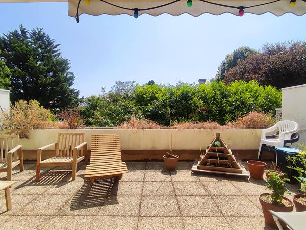 A VENDRE - LA ROCHELLE - Appartement 2 pièces - Terrasse - Parking - Cave