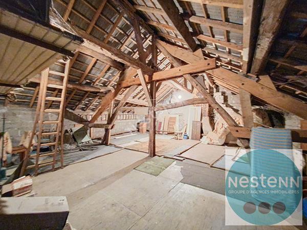 Maison de plain-pied à rénover - Beau potentiel au coeur de Saint-Gervais-la-Forêt