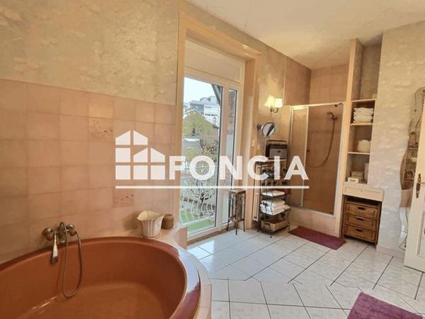 À vendre Maison 7 pièces 250 m² - Firminy 42700