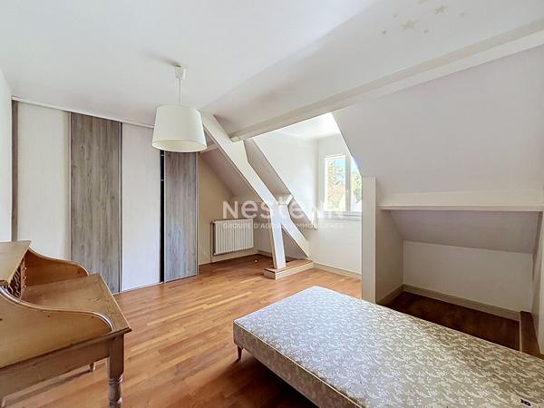 Maison Groslay 5 Chambres 10 pièce(s) 240 m2