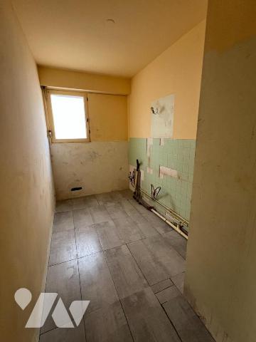 À Vendre à Vannes Quartier Ménimur - Appartement T4 à rénover