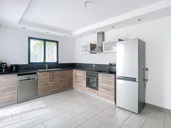 Maison récente 5 chambres, belles prestations