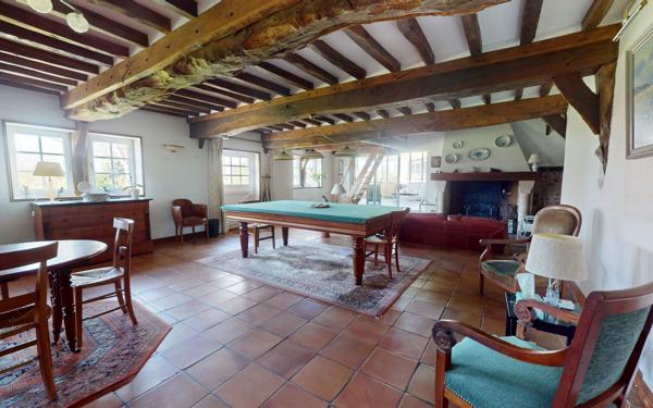 Maison à vendre    7 pièces •  Turretot