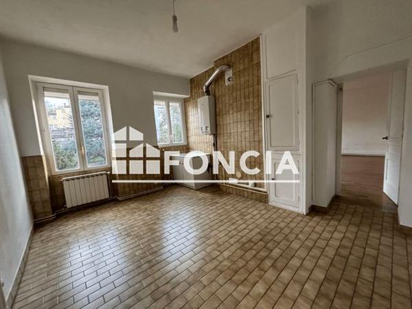 Location Appartement 3 pièces 76.08 m² - 10 RUE DU MANTEAU JAUNE Lyon 69005