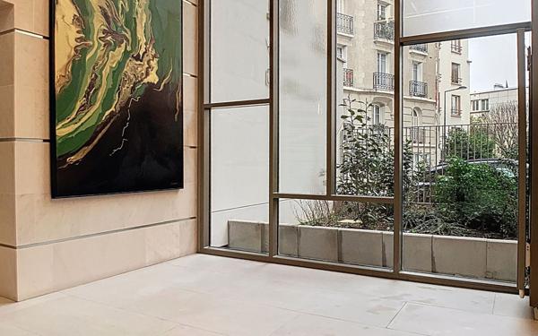 Appartement à vendre    4 pièces • 93,12 m2 Issy-les-Moulineaux