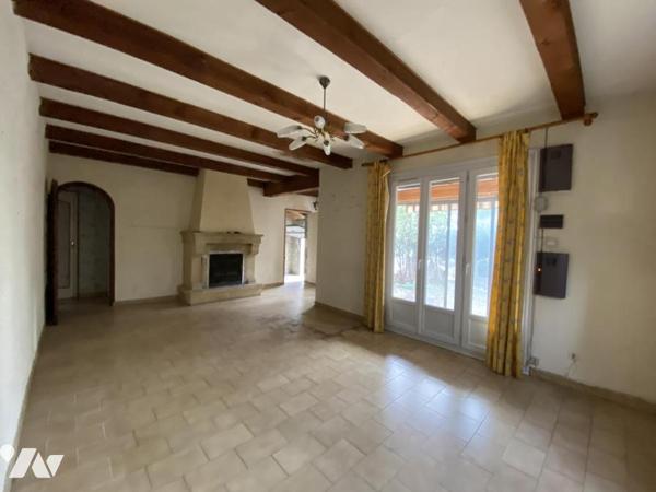  PROCHE  CENTRE VILLE UZES - MAISON AVEC JARDINDET 