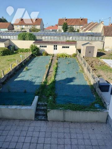 Maison à vendre à Saint-Martin-Boulogne (62280) en Pas-de-Calais (62)

Cette maison d'une sup...