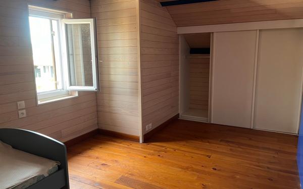 Maison à vendre    5 pièces • 166,25 m2 Biscarrosse