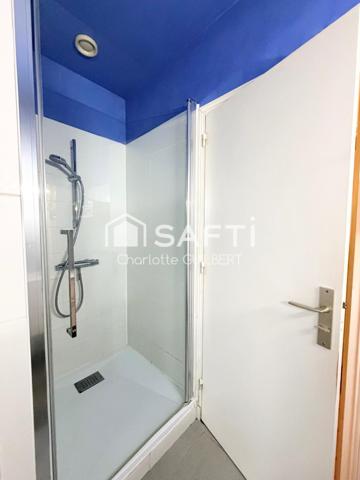 Maison, plain-pied, Quatre chambres avec piscine