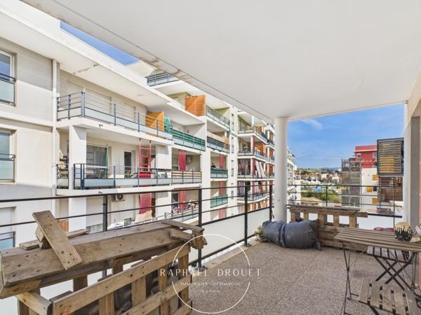 MARSEILLE - SAINT LOUIS - APPARTEMENT T3 – DEUX BALCONS – PARKING EN SOUS SOL