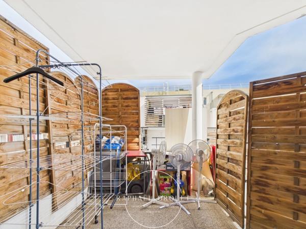 MARSEILLE - SAINT LOUIS - APPARTEMENT T3 – DEUX BALCONS – PARKING EN SOUS SOL