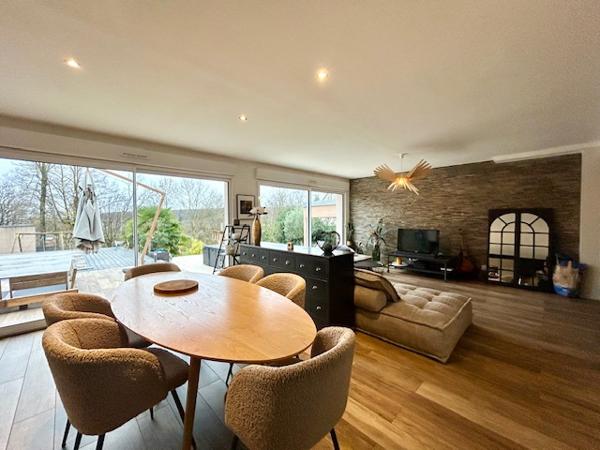 La Ville-du-Bois (91620) LA-VILLE-DU-BOIS - MAISON INDIVIDUELLE DE STANDING - EXCELLENT ETAT - 167 M2 HAB - JARDIN 1 200 M2