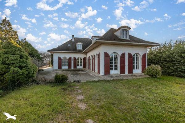 Maison à vendre |  Belin-Béliet |  7 pièces | 264 m²