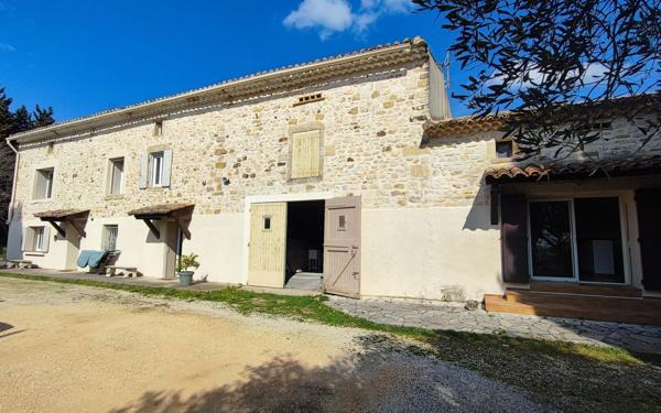 Maison à vendre    7 pièces •  Garrigues-Sainte-Eulalie