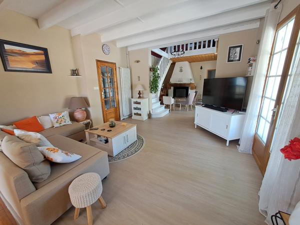 Maison à vendre 7 pièces SAINT MEDARD EN JALLES (33)