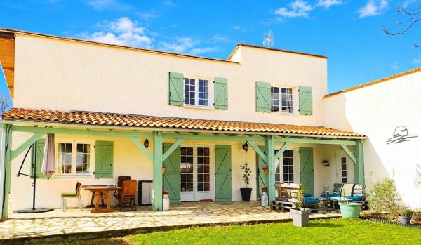 Maison à vendre 7 pièces SAINT MEDARD EN JALLES (33)