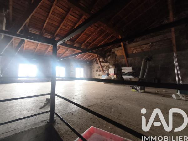 Maison à vendre 5 pièces 122 m² Saint-Marcellin-en-Forez