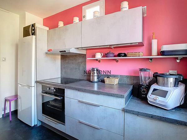 A VENDRE- Bel Appartement Climatisé et sans vis à vis, dans un secteur très calme proche du TRAM A.