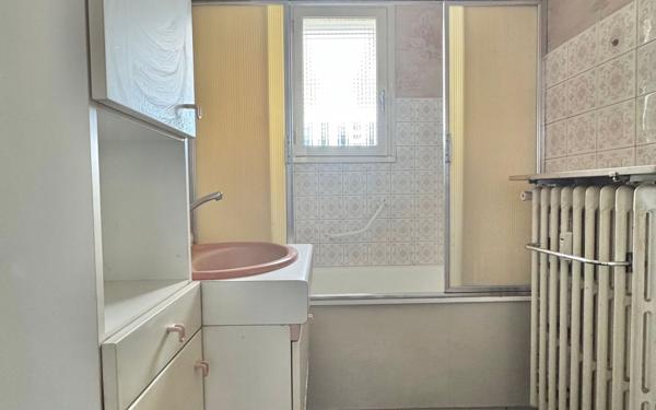 Appartement à vendre    3 pièces • 65,73 m2 Chartres