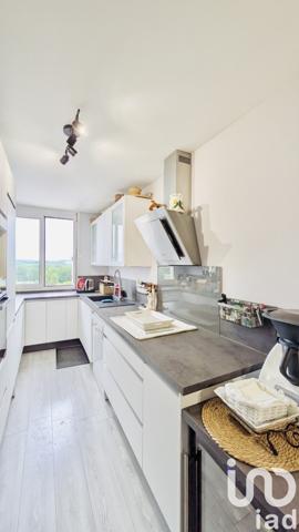 Appartement 5 pièces de 96 m² à Compiègne (60200)