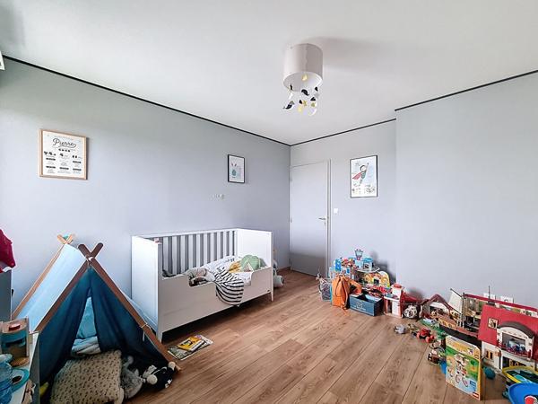 TOURS NORD - MONCONSEIL - Appartement duplex T5 de 120.27m2 en excellent état avec balcon, 2 parkings privatifs et cave