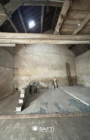 Ancienne ferme et ses dépendances en campagne