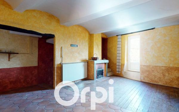 Maison à vendre    6 pièces •  Cliousclat