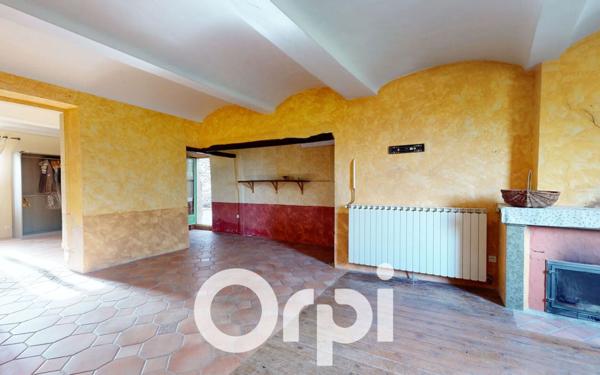 Maison à vendre    6 pièces •  Cliousclat