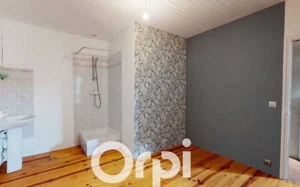 Maison à vendre    6 pièces •  Cliousclat