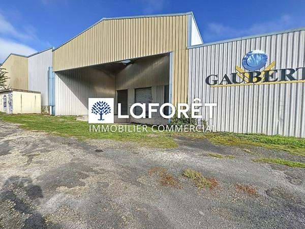 Achat local commercial Ruffec - 1 286 400 €