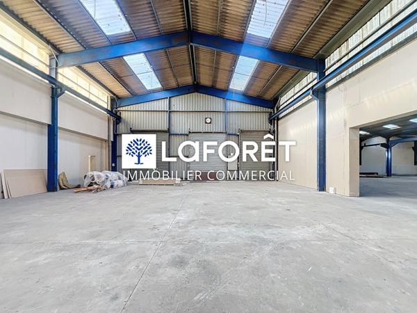 Achat local commercial Ruffec - 1 286 400 €