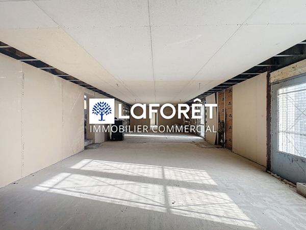 Achat local commercial Ruffec - 1 286 400 €